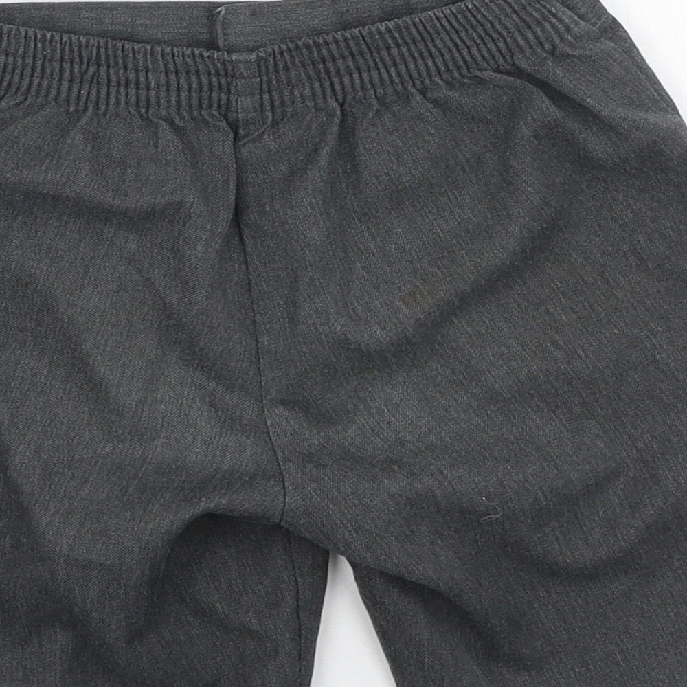 Preworn Boys Grey  Cotton Cropped Trousers Size 5 Years  Regular