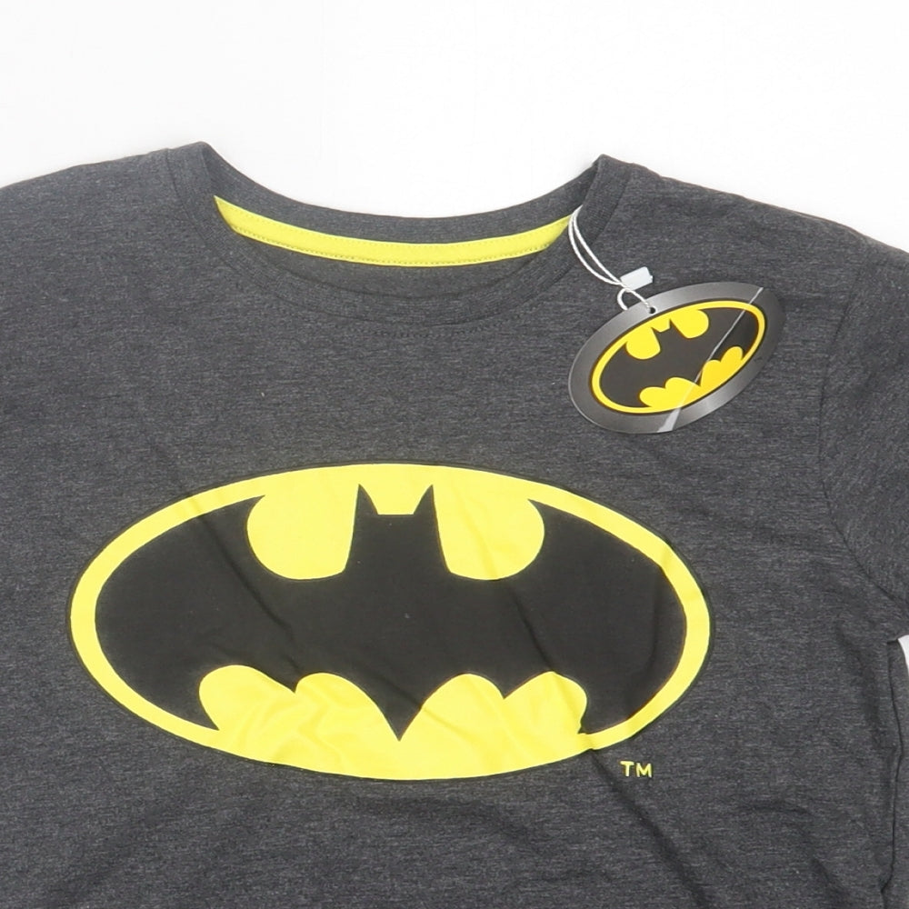 Preworn Boys Grey  Cotton Basic T-Shirt Size 6-7 Years Crew Neck Pullover - Batman