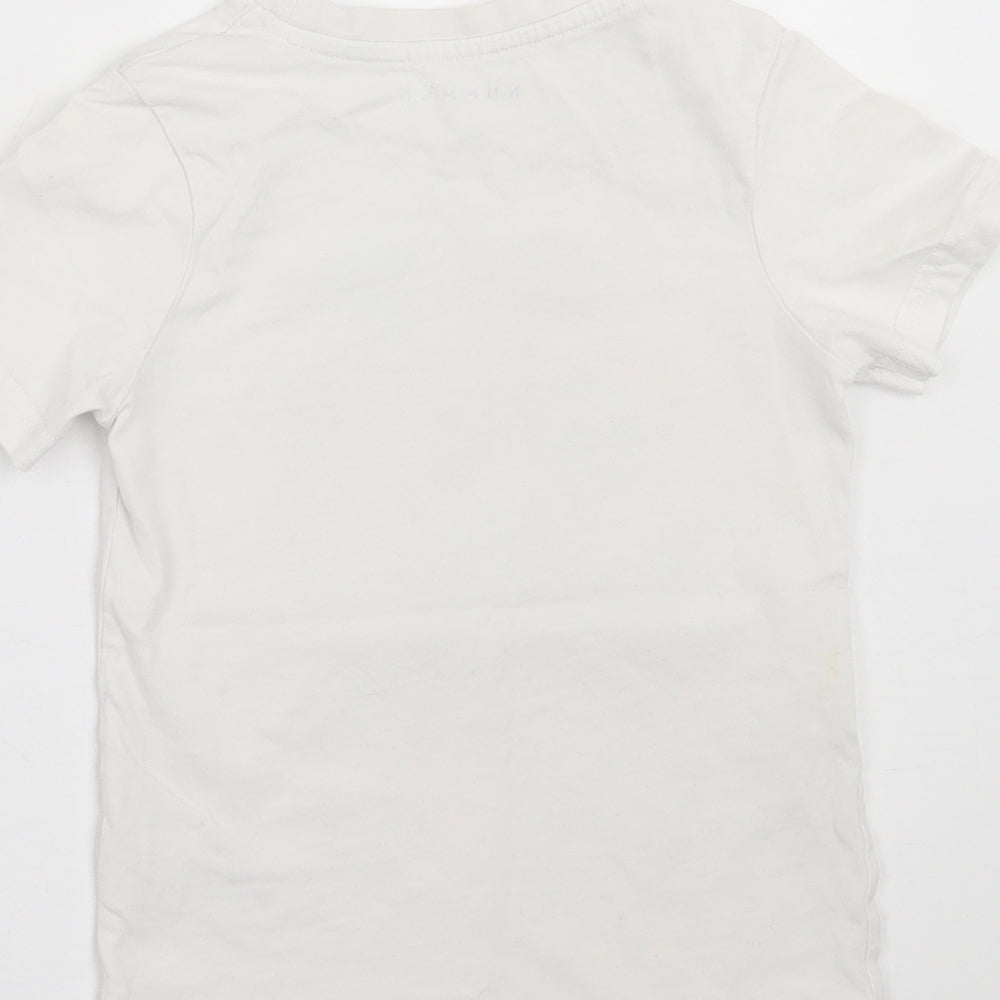 Nutmeg Boys White  Cotton Basic T-Shirt Size 4-5 Years Crew Neck Pullover