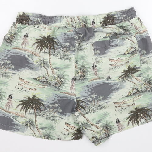 TU Mens Green Geometric Polyester Sweat Shorts Size M  Regular