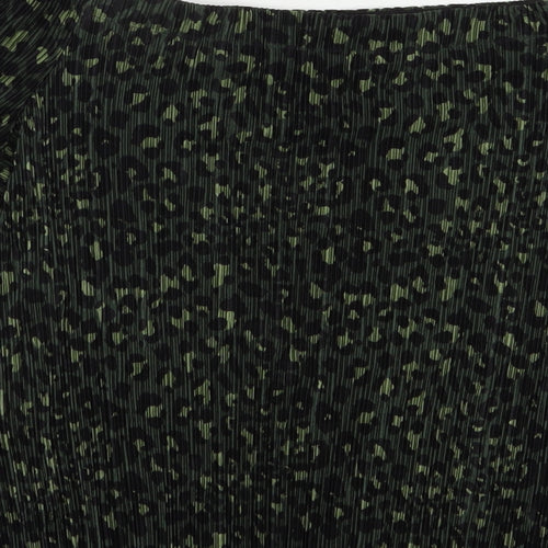 New Look Womens Green Animal Print Polyester Basic Blouse Size 8 Off the Shoulder