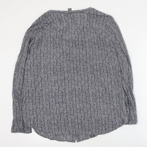 Eddie Bauer Womens Grey Geometric Viscose Basic Blouse Size XL V-Neck
