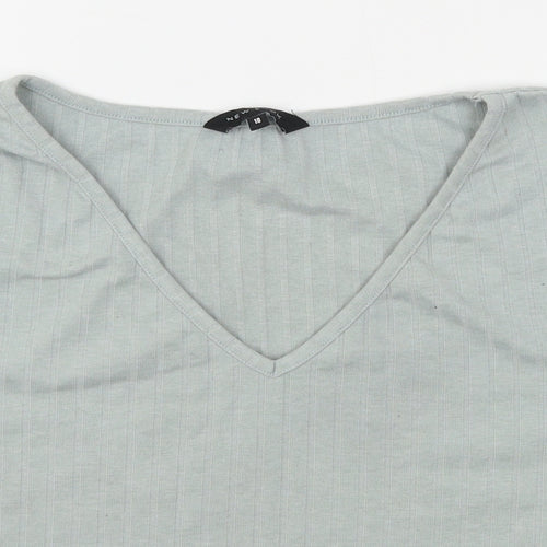 New Look Womens Green  Polyester Cropped T-Shirt Size 18 V-Neck