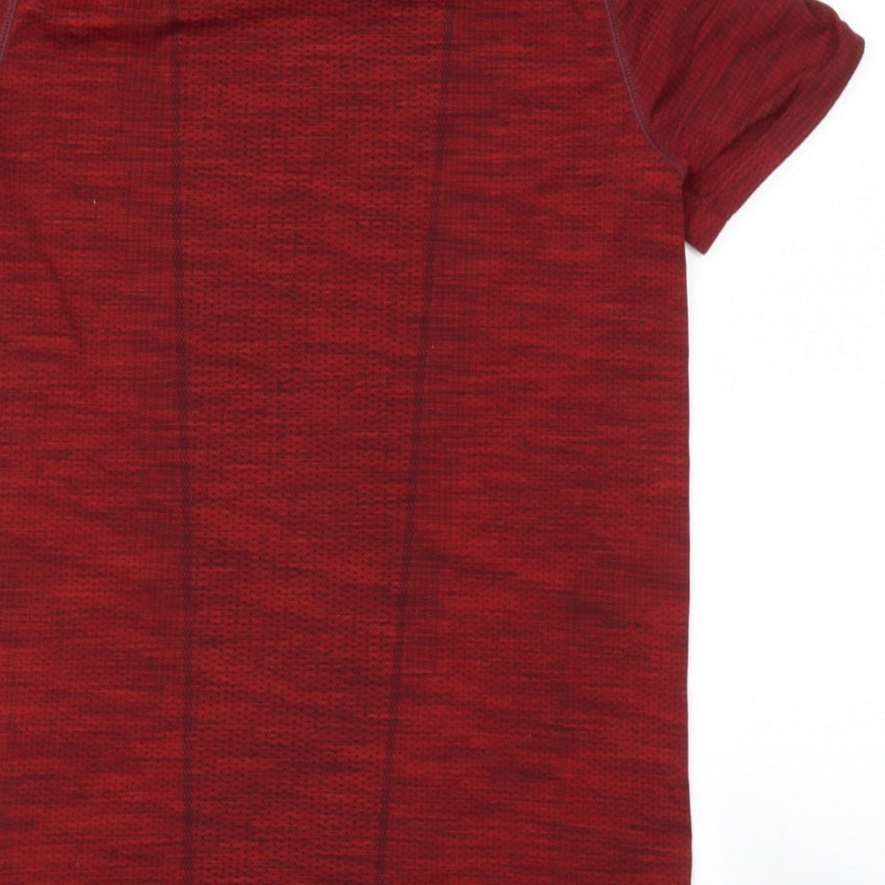 Under armour Mens Red  Patent Leather  T-Shirt Size S Round Neck