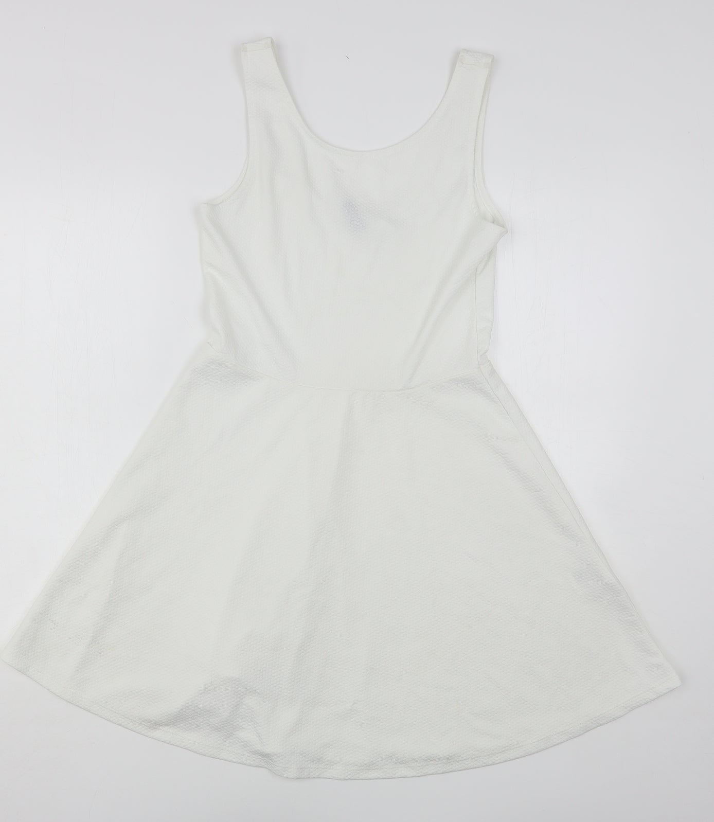 H&M Womens White  Polyester Skater Dress  Size 8  Round Neck