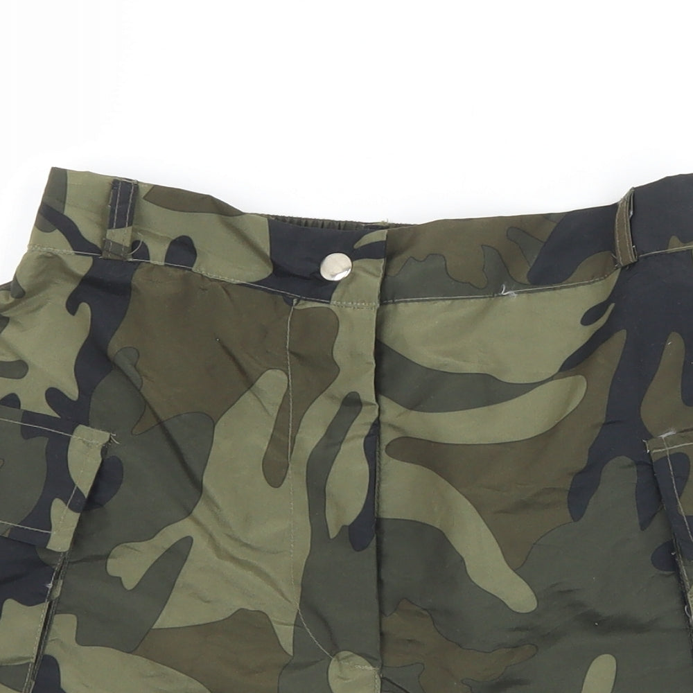 Rising Womens Green Camouflage Polyester Hot Pants Shorts Size M L3 in Regular Snap