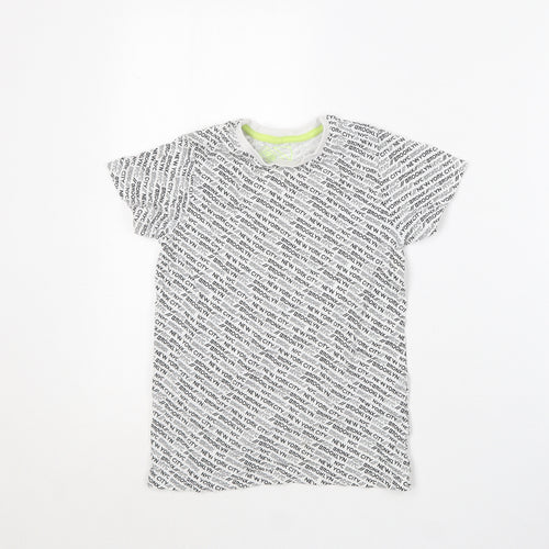 Matalan Boys White Geometric Cotton Basic T-Shirt Size 8 Years Round Neck  - New York City