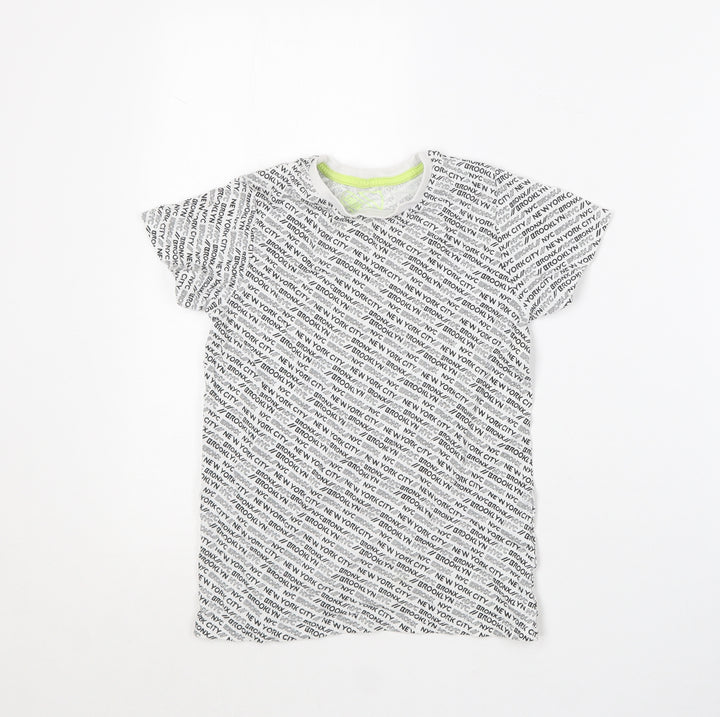 Matalan Boys White Geometric Cotton Basic T-Shirt Size 8 Years Round Neck  - New York City