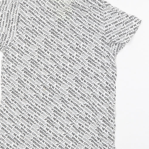 Matalan Boys White Geometric Cotton Basic T-Shirt Size 8 Years Round Neck  - New York City