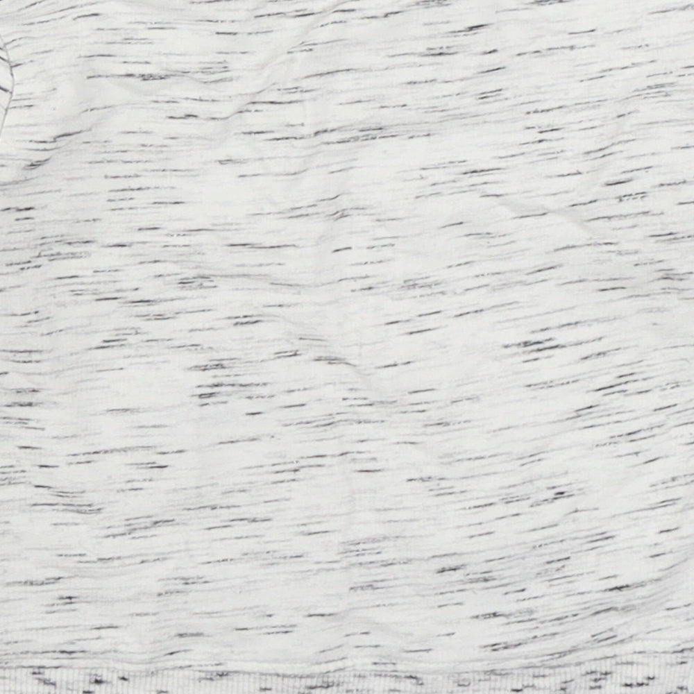 Dunnes Stores Boys White  Cotton Basic T-Shirt Size 6-9 Months Round Neck Pullover