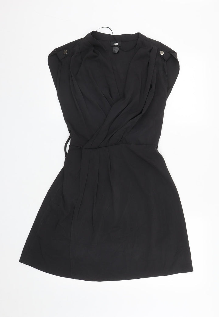 H&M Womens Black Polyester Fit & Flare Size 6 V-Neck