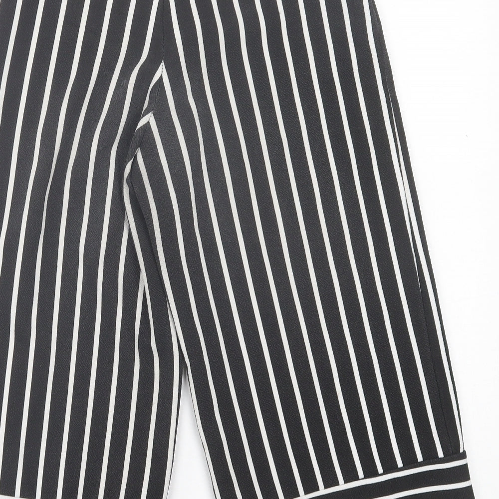 PRETTYLITTLETHING Womens Black Striped Polyester Cropped Trousers Size 6 L20 in Regular