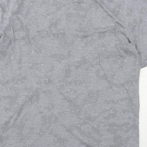 Under armour Mens Grey  Polyester  T-Shirt Size M Round Neck
