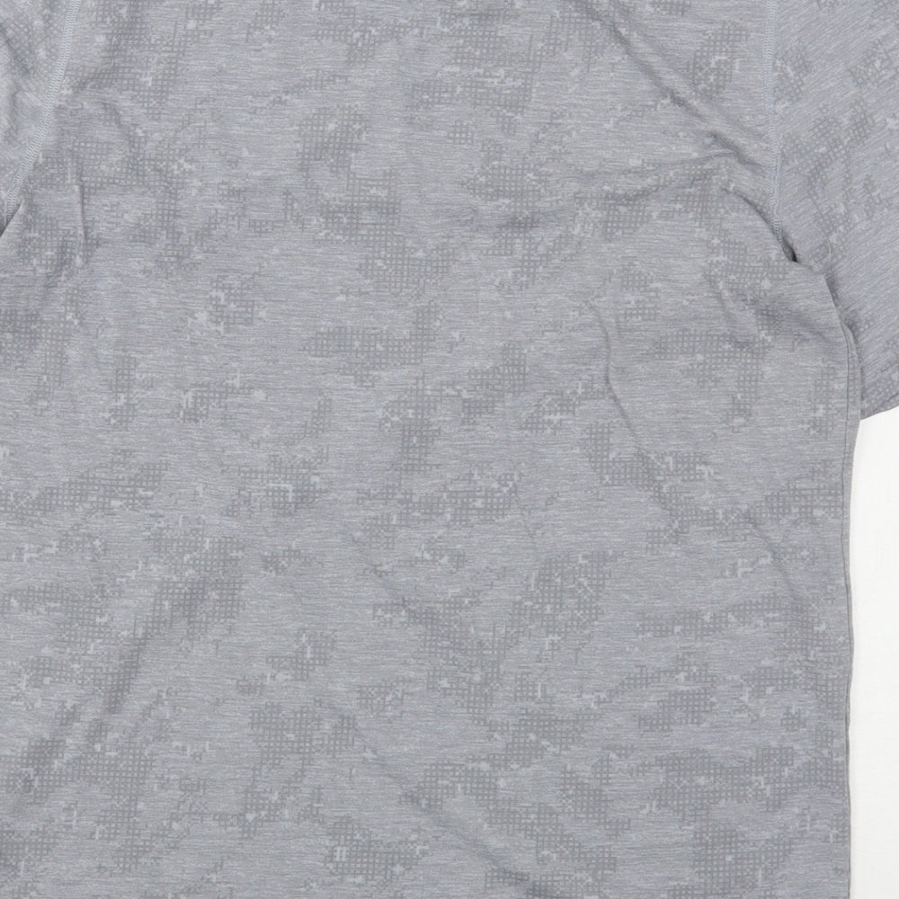 Under armour Mens Grey  Polyester  T-Shirt Size M Round Neck