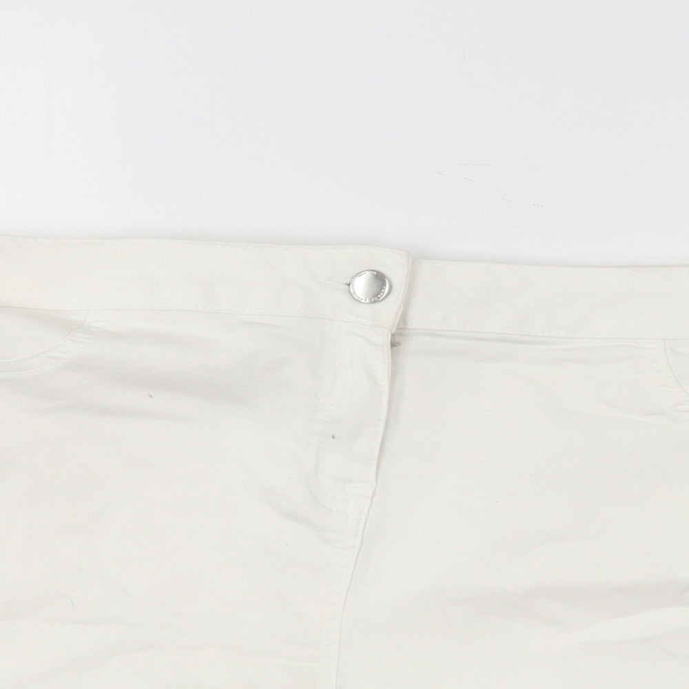 Matalan Womens White  Cotton Hot Pants Shorts Size 14 L10 in Regular