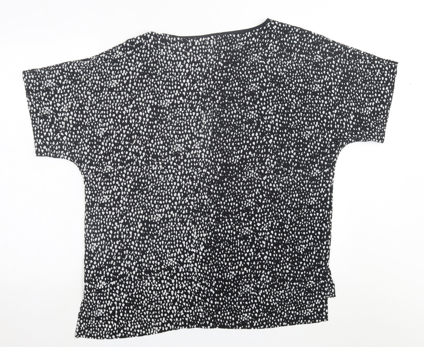 F&F Womens Black Geometric Polyester Basic T-Shirt Size 16 Crew Neck