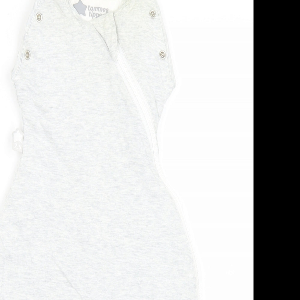 Tommee Tippee Baby Grey  Cotton Babygrow One-Piece Size 0-3 Months  Zip - 0-4 months