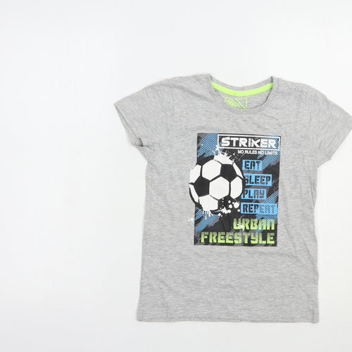 Matalan Boys Grey  Cotton Pullover T-Shirt Size 7 Years Crew Neck Pullover - Football