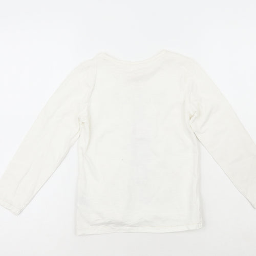 Preworn Girls White  Cotton Pullover Casual Size 6 Years Crew Neck  - Little girl with big dreams