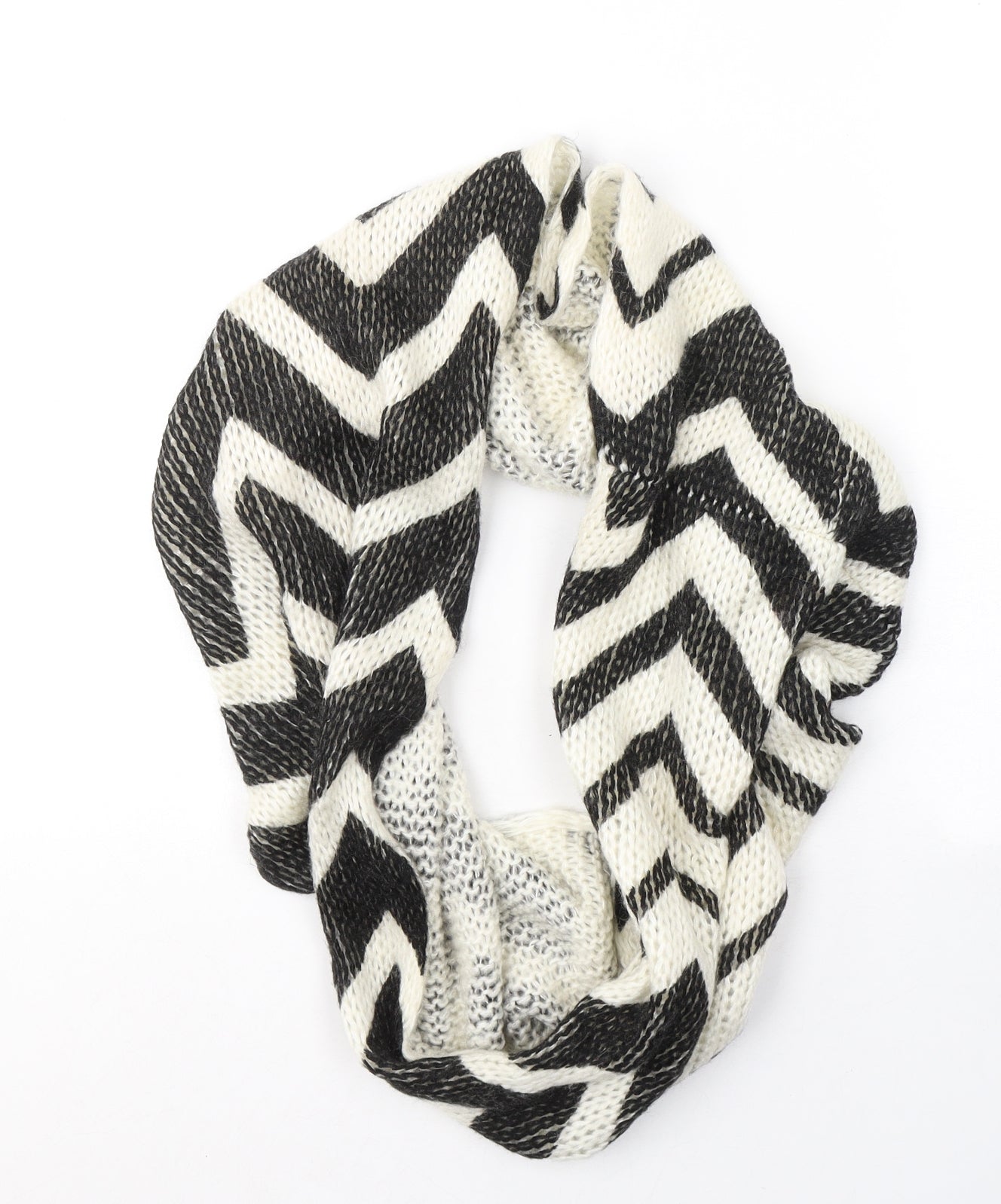 Dorothy Perkins Womens White Geometric Acrylic  Shawl/Wrap