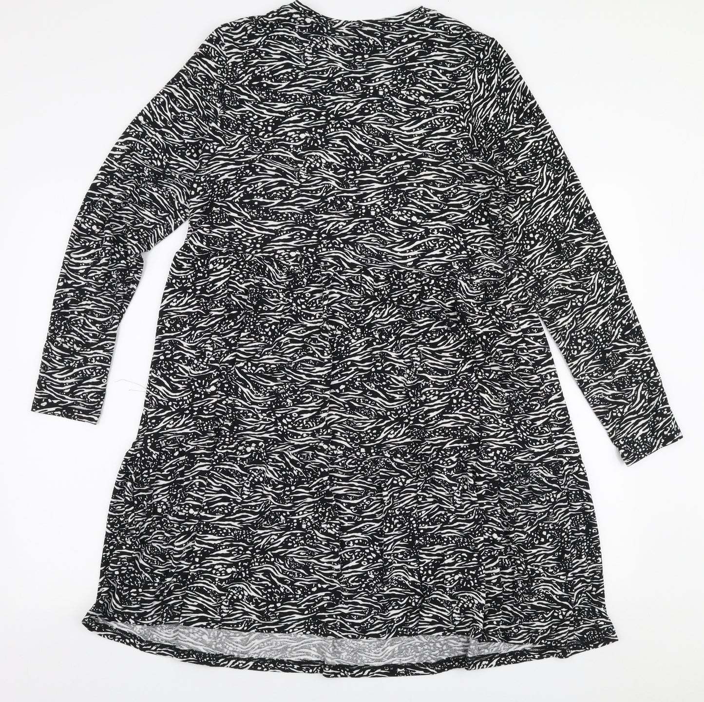 F&F Womens Black Animal Print Viscose Trapeze & Swing  Size 14  Round Neck Pullover