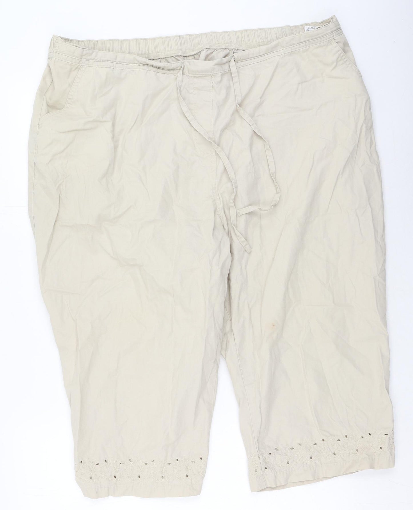 Marks and Spencer Womens Beige  Cotton Cargo Shorts Size 24 L20 in Regular