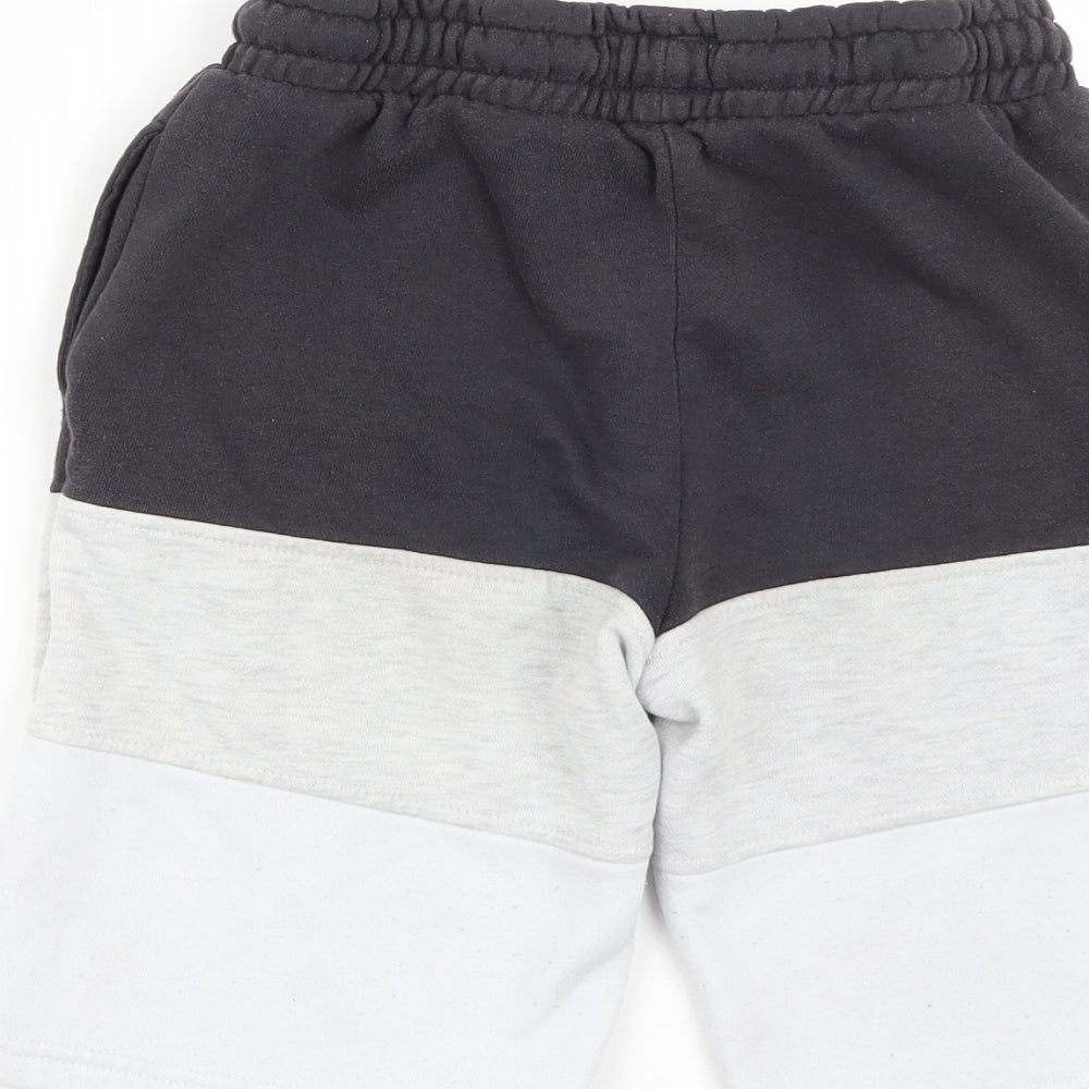 Primark Boys Grey  Polyester Sweat Shorts Size 11-12 Years  Regular Drawstring