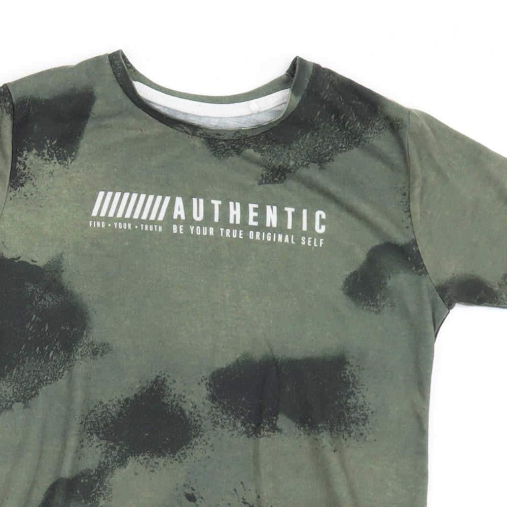 Primark Boys Green  Polyester Basic T-Shirt Size 7-8 Years Crew Neck  - Authentic