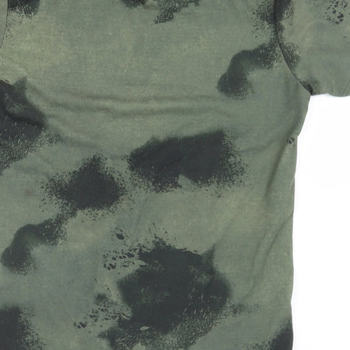Primark Boys Green  Polyester Basic T-Shirt Size 7-8 Years Crew Neck  - Authentic