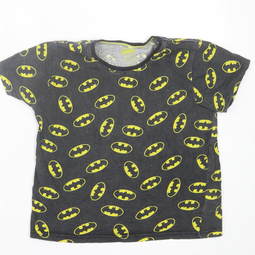 Preworn Boys Black Geometric Cotton Basic T-Shirt Size 6-7 Years Crew Neck Pullover - Bat Man