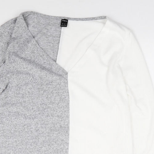 SheIn Womens Grey  Polyester Jersey T-Shirt Size M V-Neck