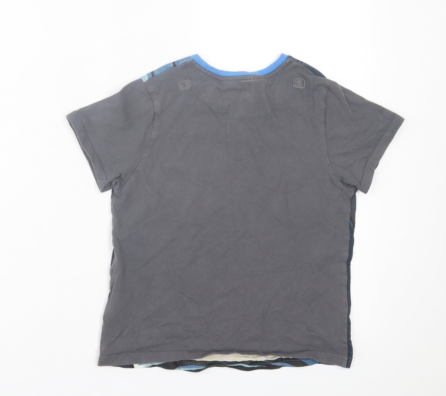 Marks and Spencer Boys Grey  Cotton Basic T-Shirt Size 6-7 Years Crew Neck Pullover - Bat Man