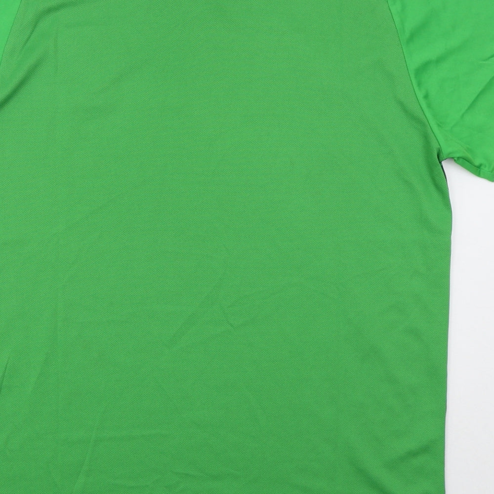 Umbro Mens Green Geometric Polyester Basic T-Shirt Size M Crew Neck Pullover - Ireland
