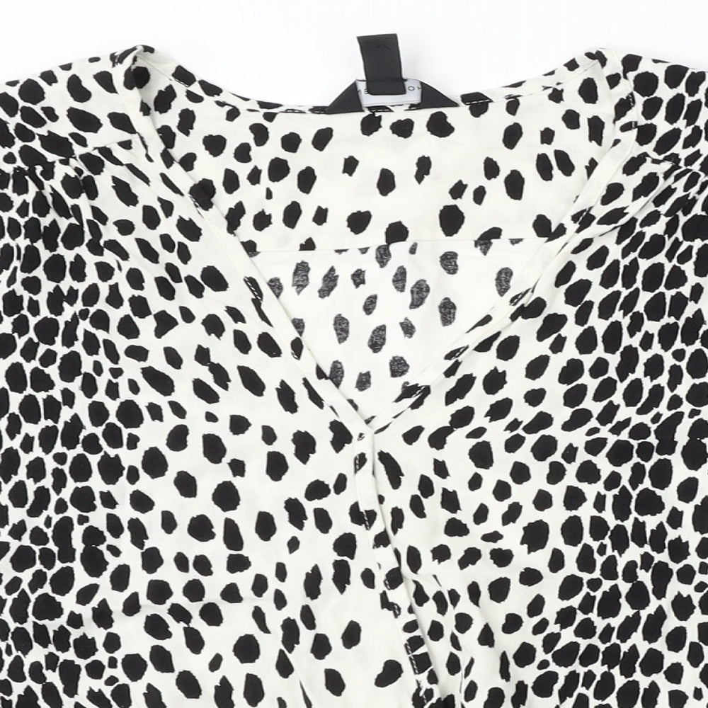New Look Womens White Geometric Viscose Basic Blouse Size 16 V-Neck