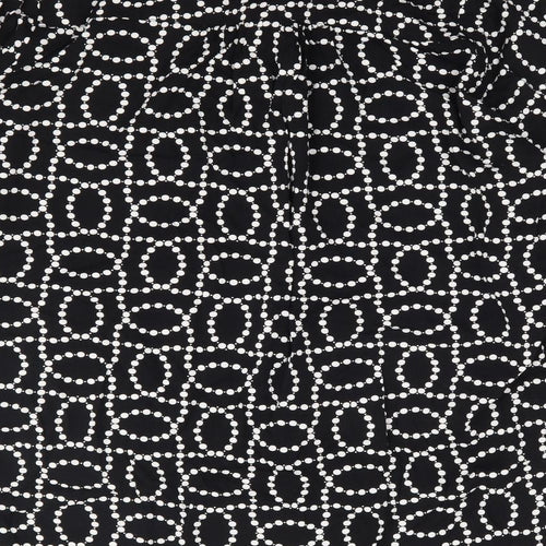 H&M  Womens Black Geometric Viscose Jersey Blouse Size M Crew Neck