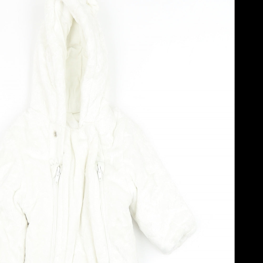 George Baby White   Overcoat Snowsuit Size 0-3 Months   Zip