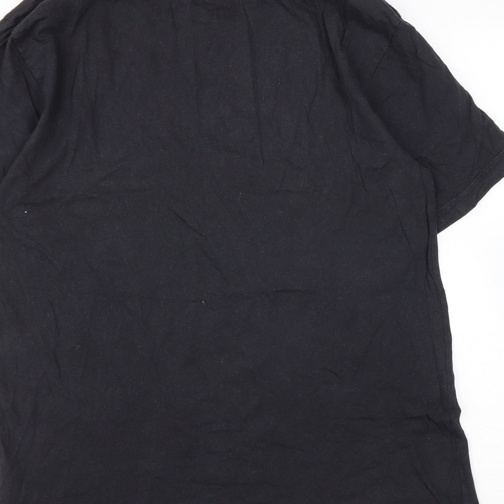 Red Jacket Mens Black  Cotton  T-Shirt Size L Round Neck