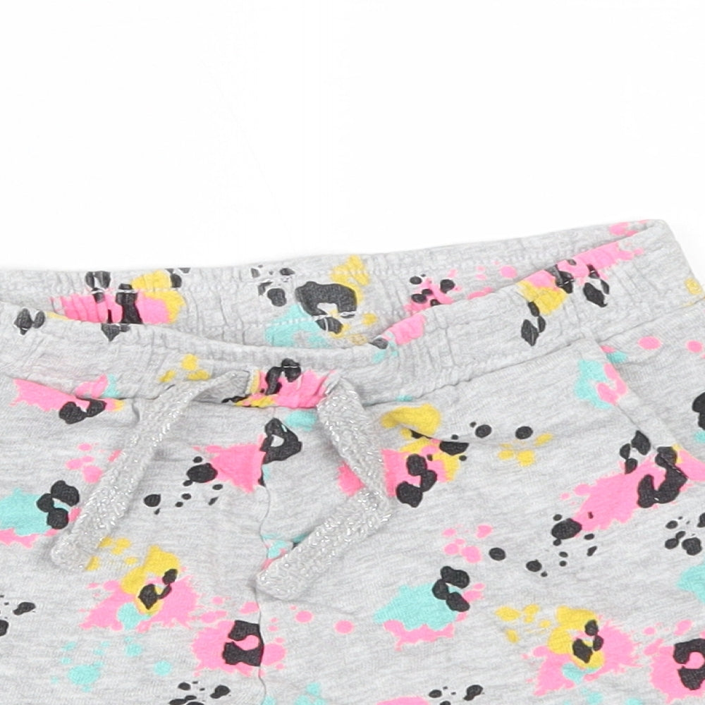 Matalan Girls Green Geometric Cotton Sweat Shorts Size 6 Years  Regular Drawstring
