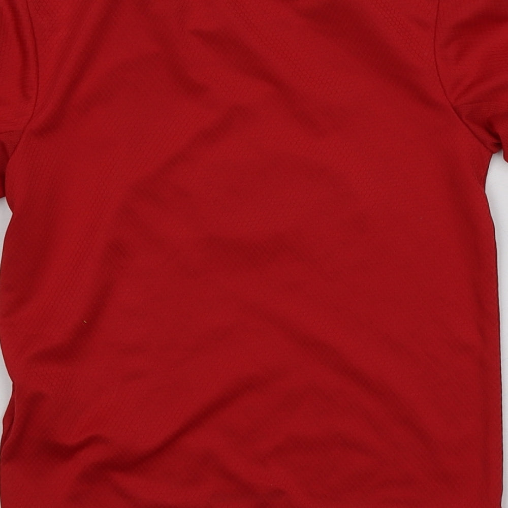 adidas Boys Red Geometric Polyester Basic T-Shirt Size 5-6 Years Round Neck  - Manchester united
