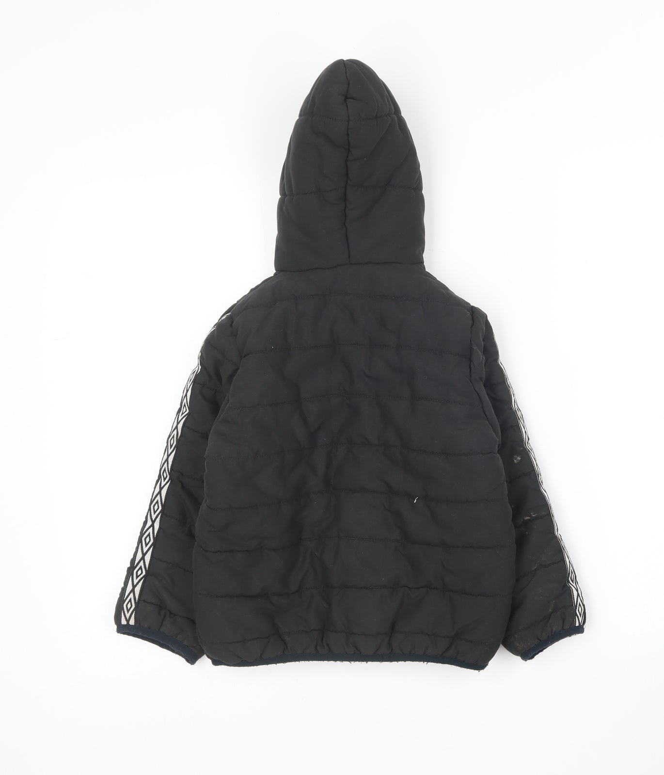 Umbro Boys Black   Puffer Jacket Coat Size 6-7 Years