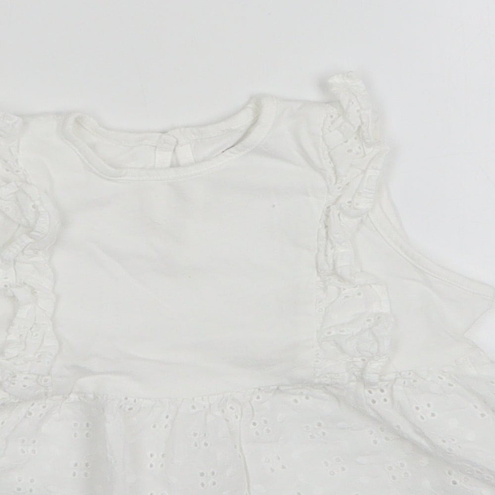 Jeff & Co Girls White Floral Cotton Basic Tank Size 4-5 Years Round Neck