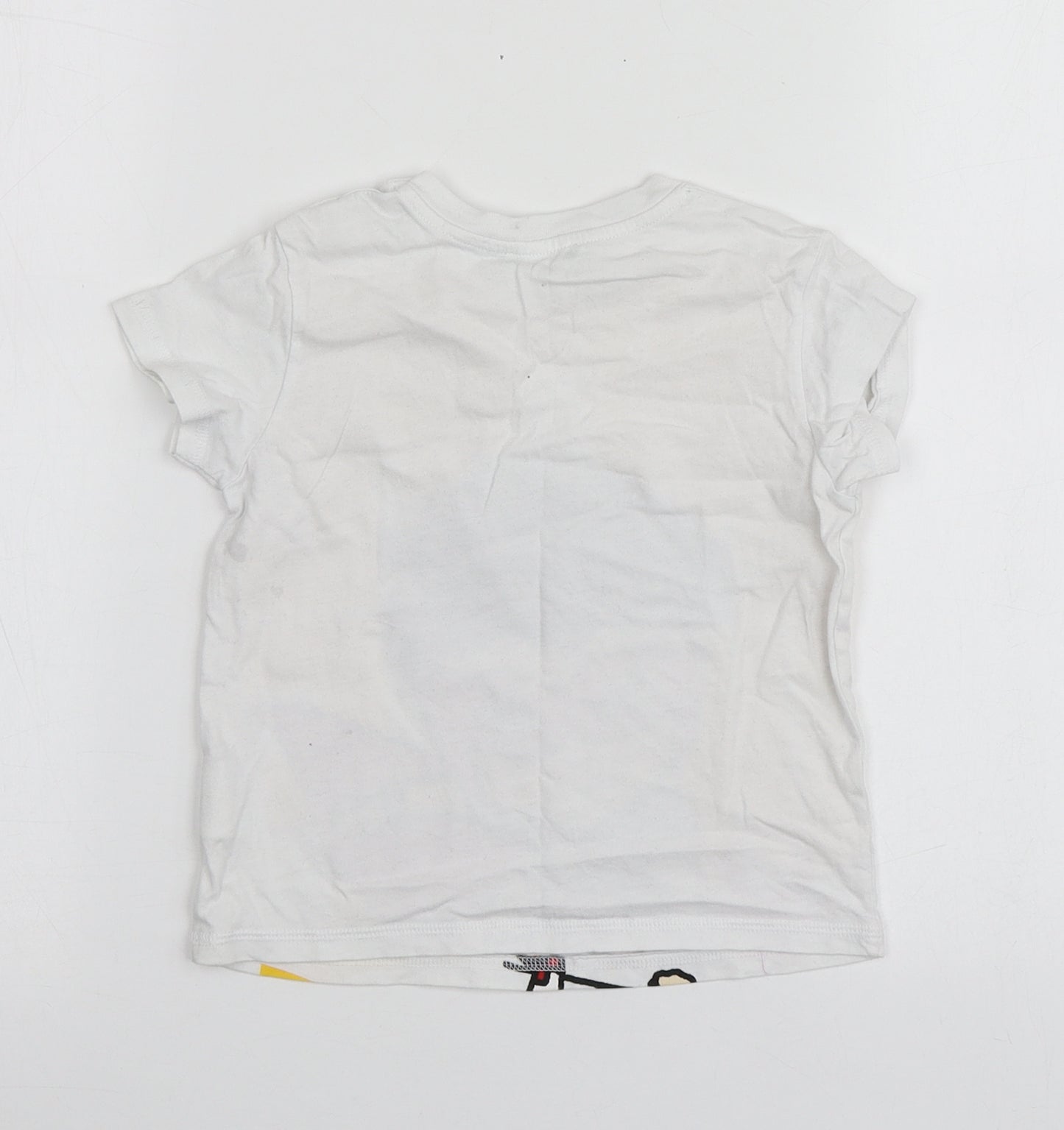 United Colors of Benetton Boys White Geometric Cotton Basic T-Shirt Size 18-24 Months Round Neck