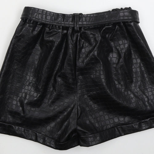 Preworn Womens Black Animal Print Polyurethane Hot Pants Shorts Size 28 in L3 in Regular