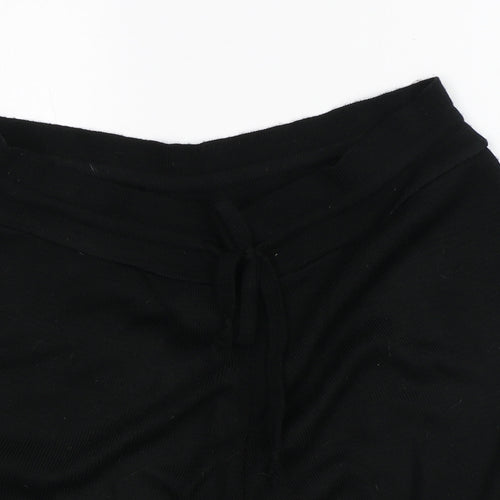 Boohoo Womens Black  Acrylic Bermuda Shorts Size M L7 in Regular  - Knitted