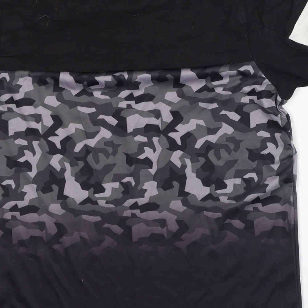 D/struct Boys Black Geometric Cotton Basic T-Shirt Size 12-13 Years Crew Neck