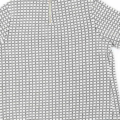 Marks and Spencer Womens Black Geometric Cotton Basic T-Shirt Size 14 Round Neck -