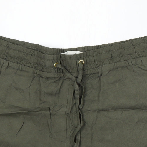Peacocks Womens Green Viscose Bermuda Shorts Size 12 L3 in Regular