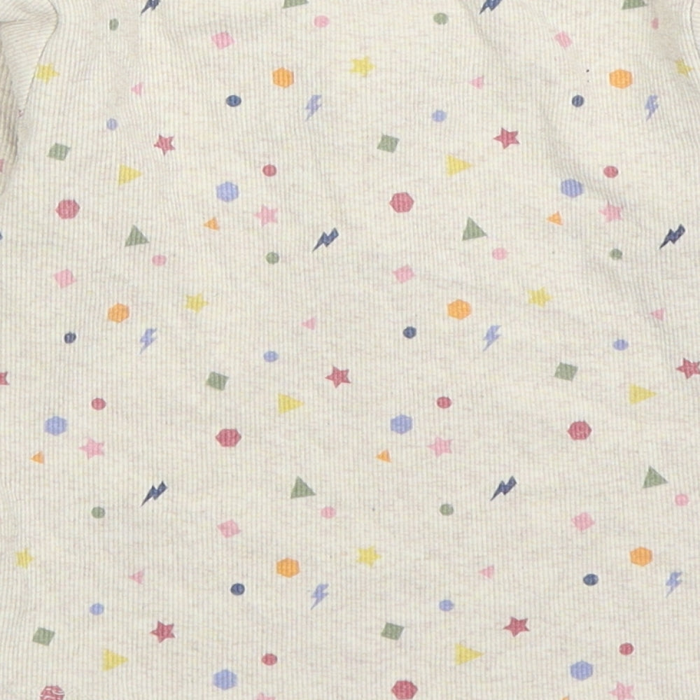 Primark Girls Grey Geometric Cotton Basic T-Shirt Size 2-3 Years Round Neck Button