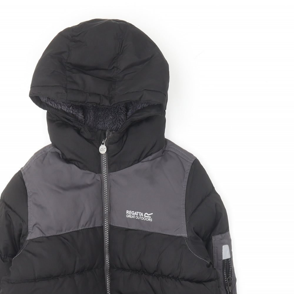 Regatta Boys Black Puffer Jacket Coat Size 7-8 Years