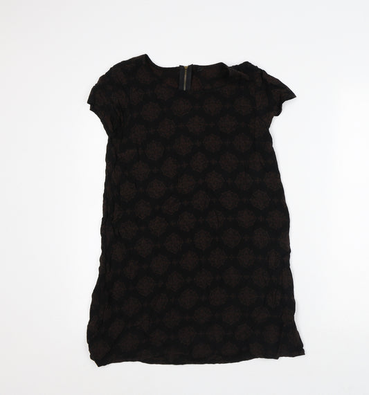 Front view of Preworn women’s black geometric polyester tunic t-shirt, size M, round neck